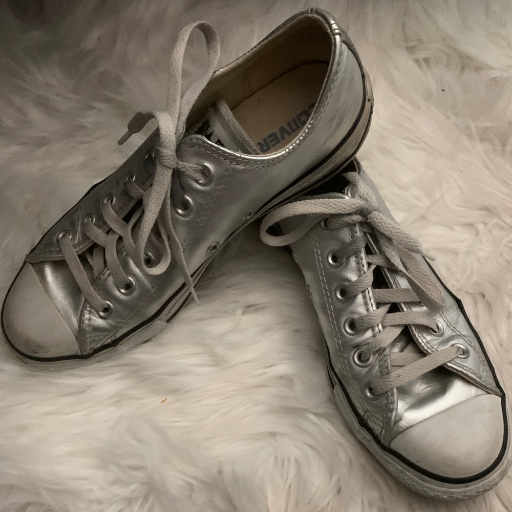 Converse sneakers - leather low tops - worn